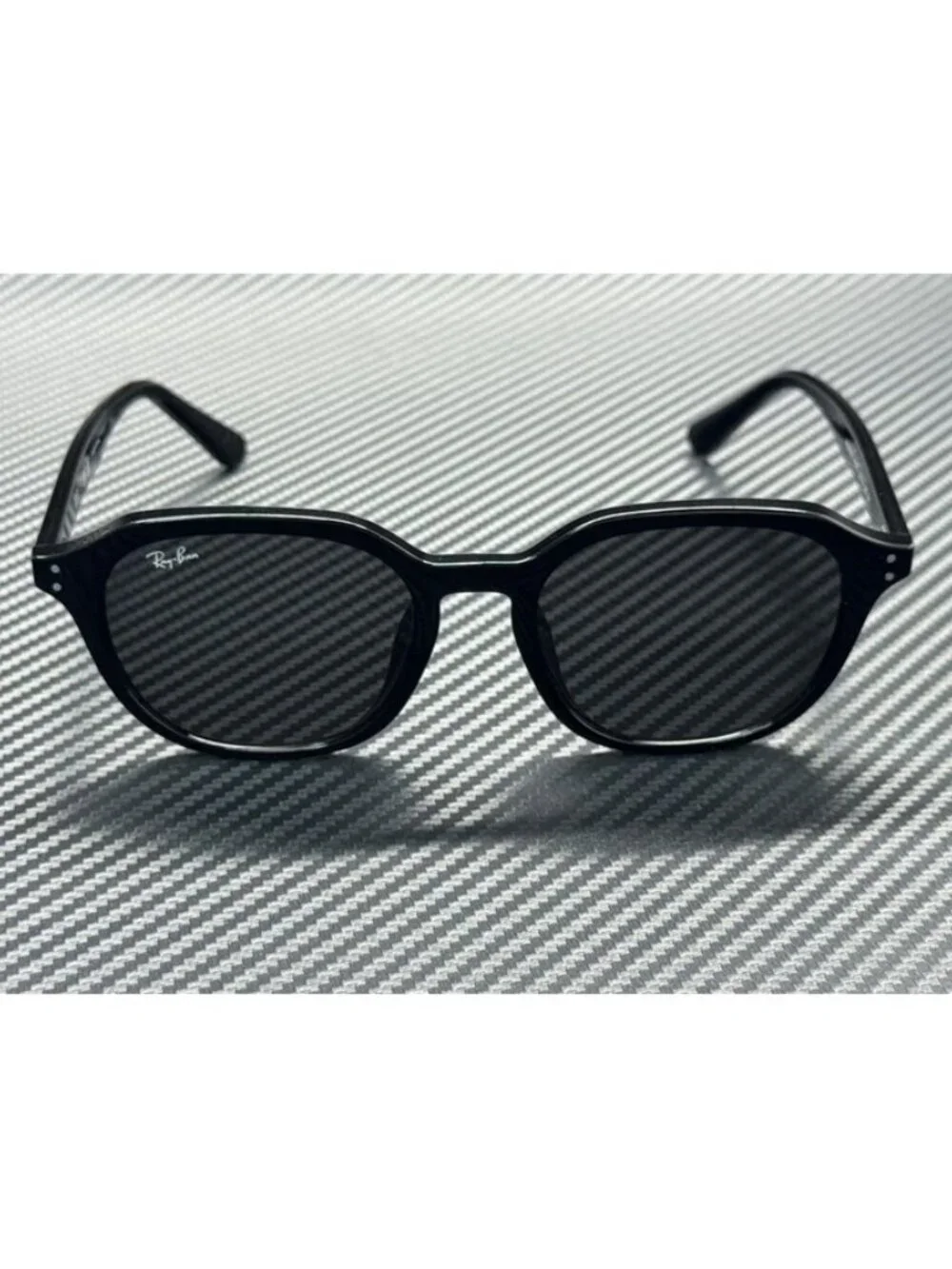 New Ray-Ban Men Black Sunglasses 54-19-145